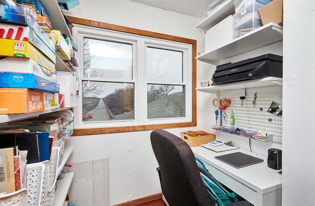 4715 84th Street C, Urbandale, IA 50322