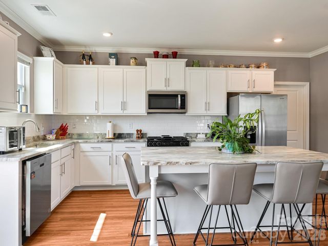 154 Woodvale Drive, Waynesville, NC 28786