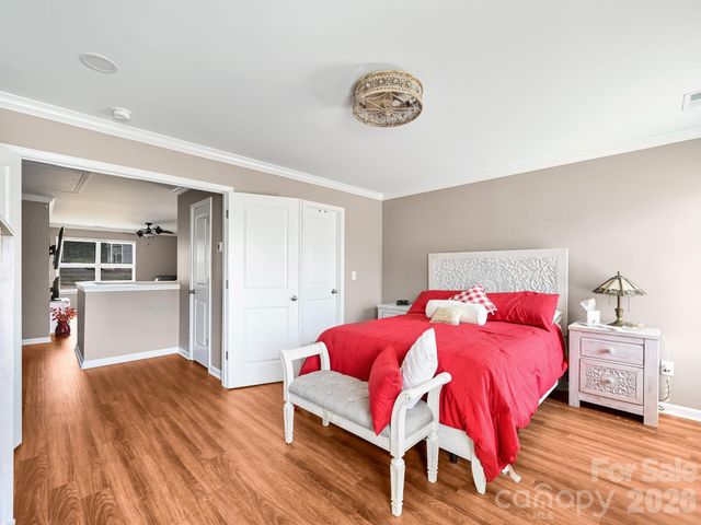 154 Woodvale Drive, Waynesville, NC 28786