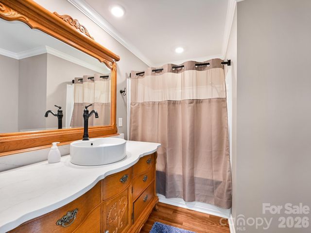 154 Woodvale Drive, Waynesville, NC 28786