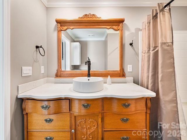 154 Woodvale Drive, Waynesville, NC 28786