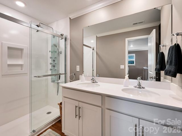 154 Woodvale Drive, Waynesville, NC 28786