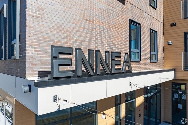 9 Central St 405, Somerville, MA 02143