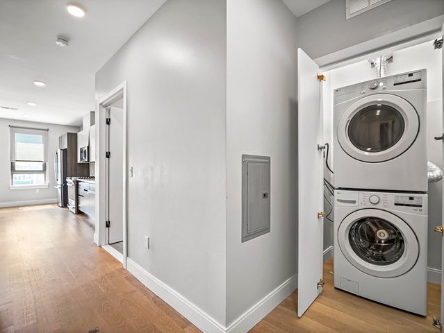 9 Central St 405, Somerville, MA 02143