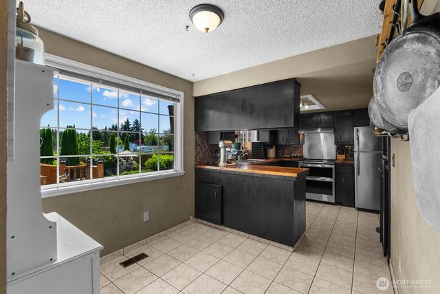 22217 78th Avenue E, Graham, WA 98338