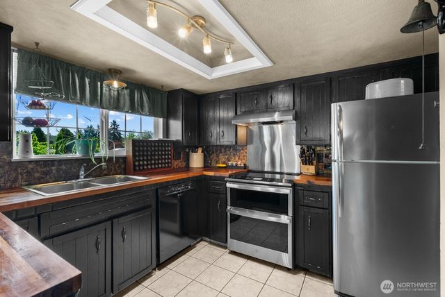 22217 78th Avenue E, Graham, WA 98338