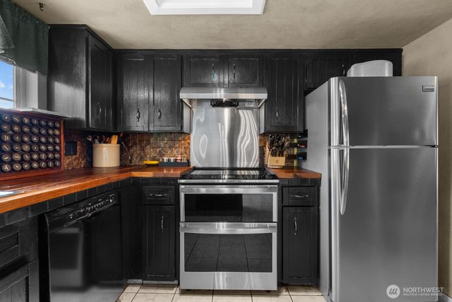22217 78th Avenue E, Graham, WA 98338