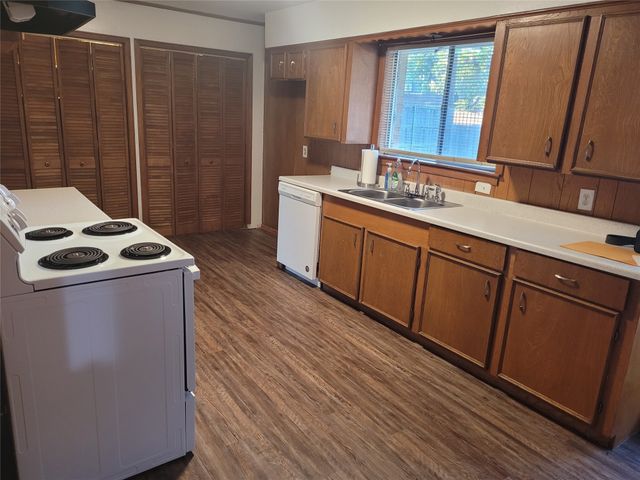 2953 Primrose Lane, Farmers Branch, TX 75234