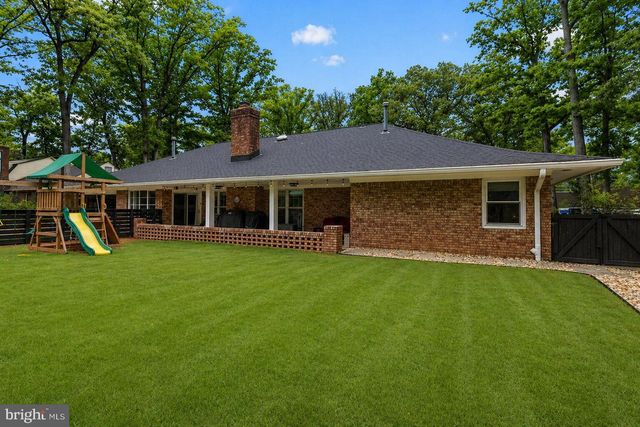 221 EMERALD HILL DR, Fort Washington, MD 20744