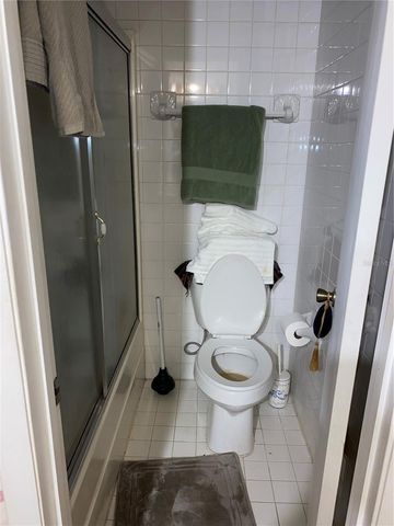 1050 CR 482D, Lake Panasoffkee, FL 33538