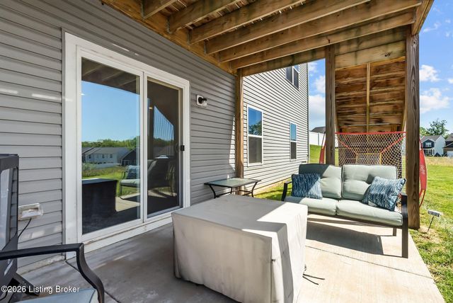 11717 Sandhill Preserve Dr, Louisville, KY 40229