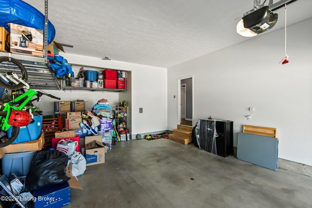 11717 Sandhill Preserve Dr, Louisville, KY 40229