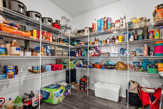 11717 Sandhill Preserve Dr, Louisville, KY 40229