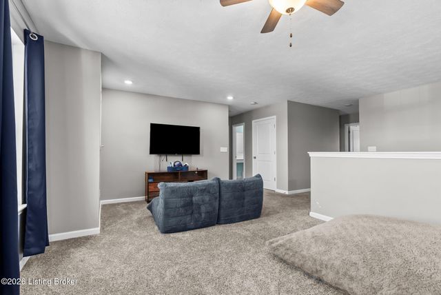 11717 Sandhill Preserve Dr, Louisville, KY 40229