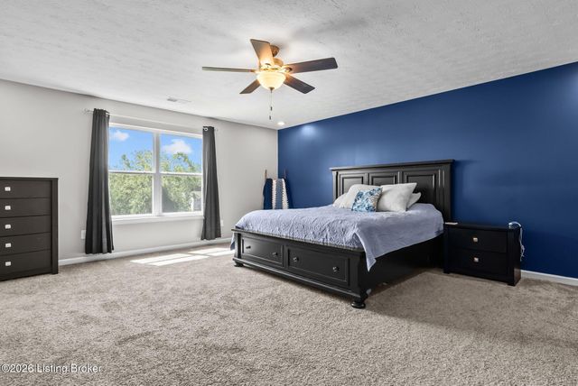 11717 Sandhill Preserve Dr, Louisville, KY 40229