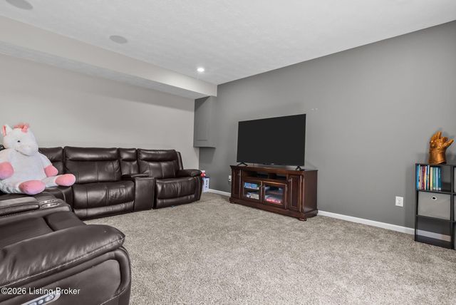11717 Sandhill Preserve Dr, Louisville, KY 40229