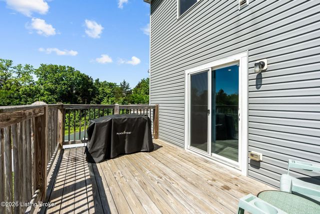 11717 Sandhill Preserve Dr, Louisville, KY 40229