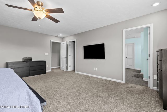 11717 Sandhill Preserve Dr, Louisville, KY 40229
