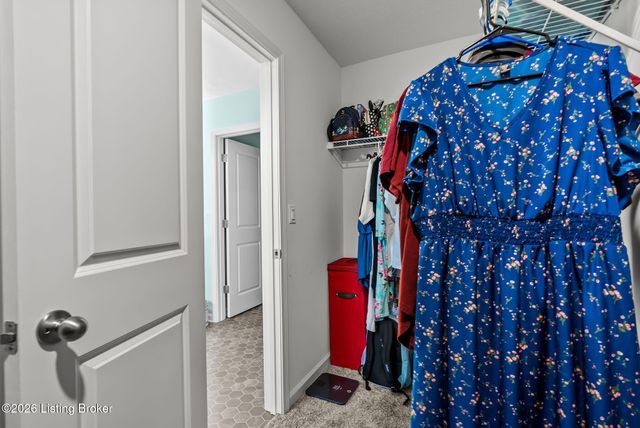 11717 Sandhill Preserve Dr, Louisville, KY 40229