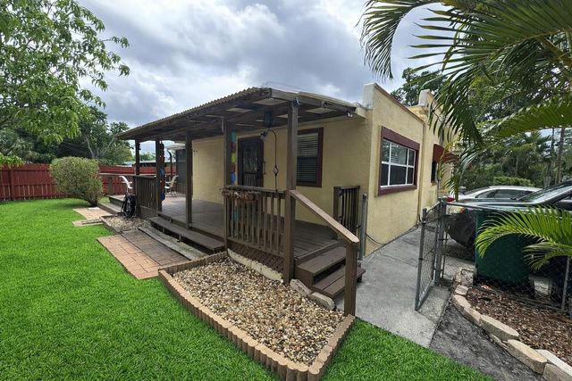 2628 10TH STREET W, Palmetto, FL 34221