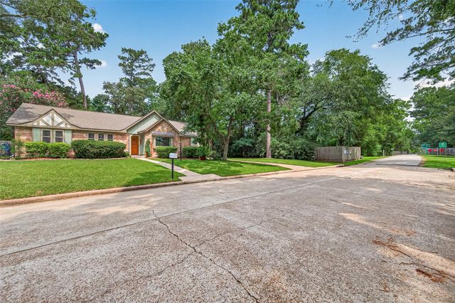 23011 Fox Hunt Drive, Spring, TX 77389