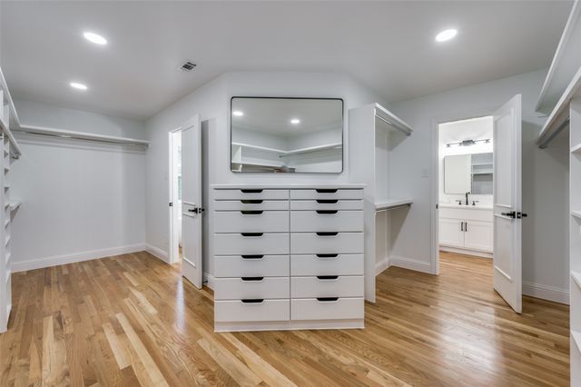 7018 Deloache, Dallas, TX 75225