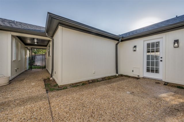 7018 Deloache, Dallas, TX 75225