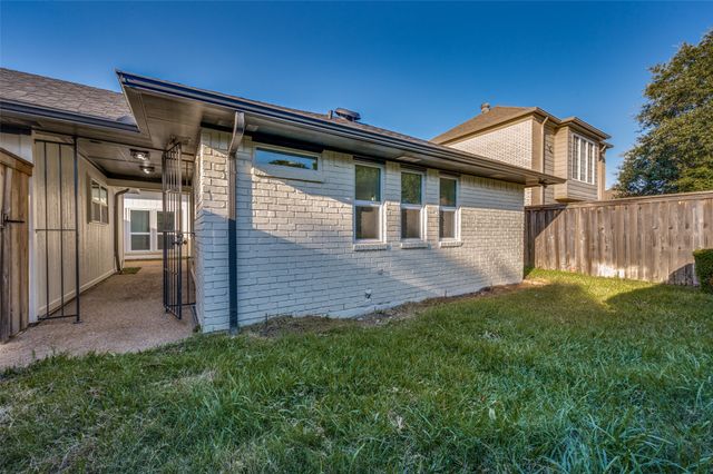 7018 Deloache, Dallas, TX 75225