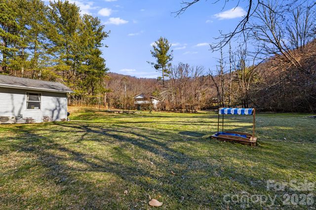 1590 Bruce Road, Mars Hill, NC 28754
