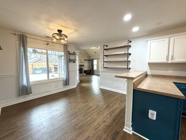 979 Culverson Ct, Clarksville, TN 37040