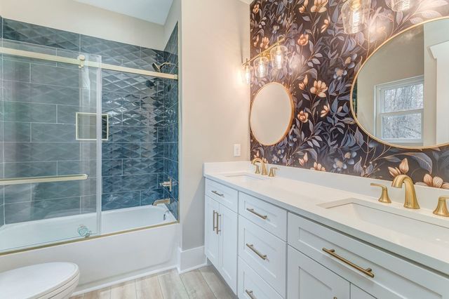 79 Logan Lane, Ellijay, GA 30540