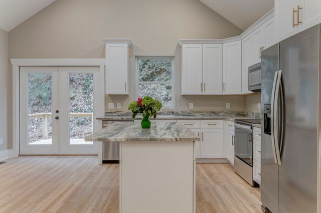 79 Logan Lane, Ellijay, GA 30540