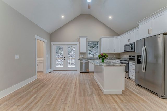 79 Logan Lane, Ellijay, GA 30540