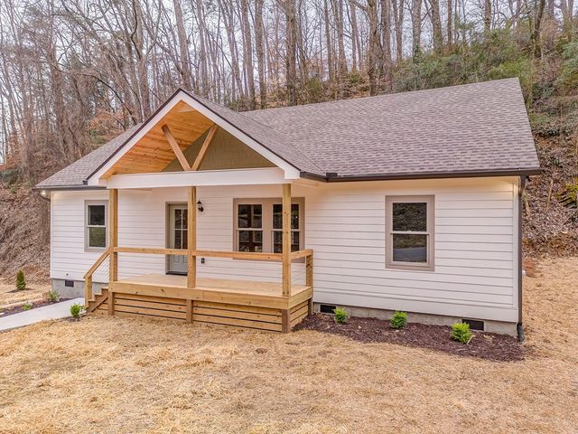 79 Logan Lane, Ellijay, GA 30540