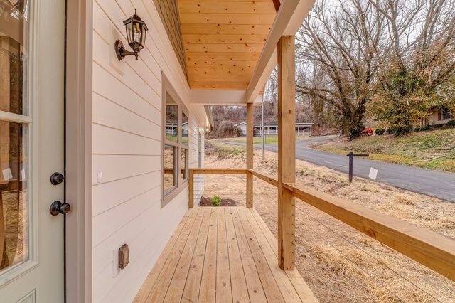 79 Logan Lane, Ellijay, GA 30540