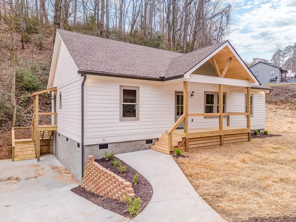 79 Logan Lane, Ellijay, GA 30540