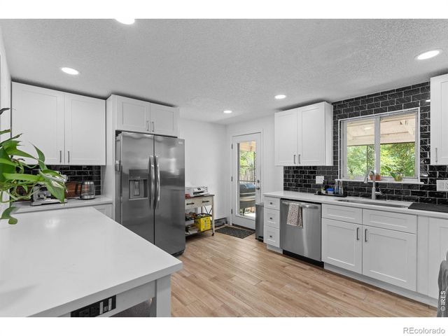 927 E 4th Avenue, Longmont, CO 80504