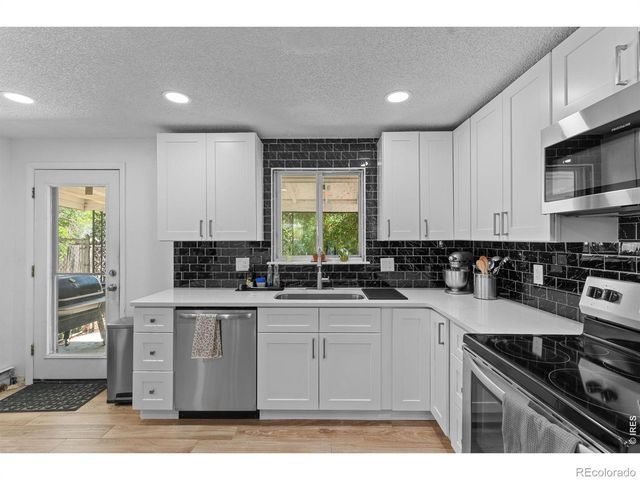 927 E 4th Avenue, Longmont, CO 80504