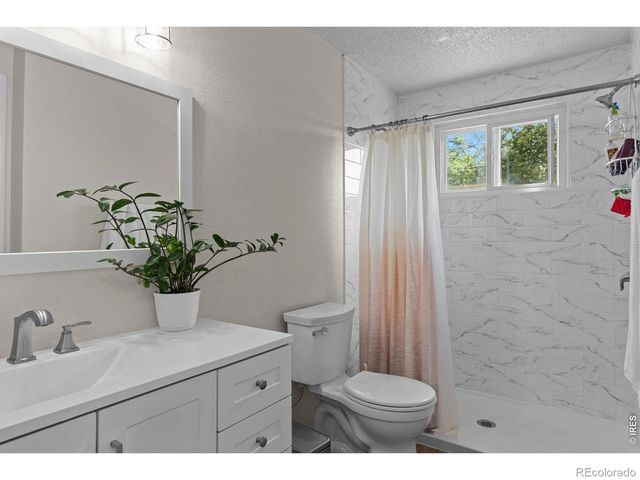 927 E 4th Avenue, Longmont, CO 80504
