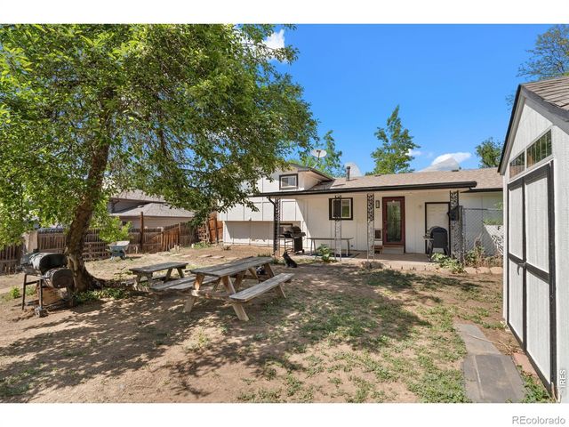 927 E 4th Avenue, Longmont, CO 80504