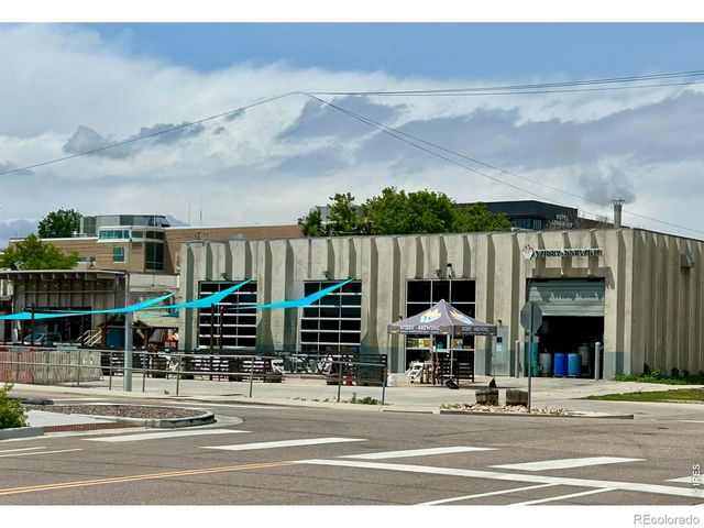 927 E 4th Avenue, Longmont, CO 80504