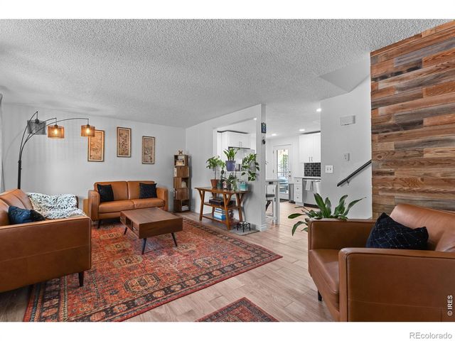 927 E 4th Avenue, Longmont, CO 80504