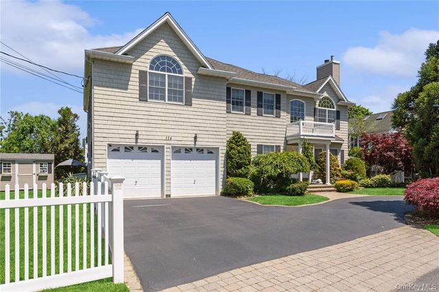 118 Ocean Avenue, Woodmere, NY 11598