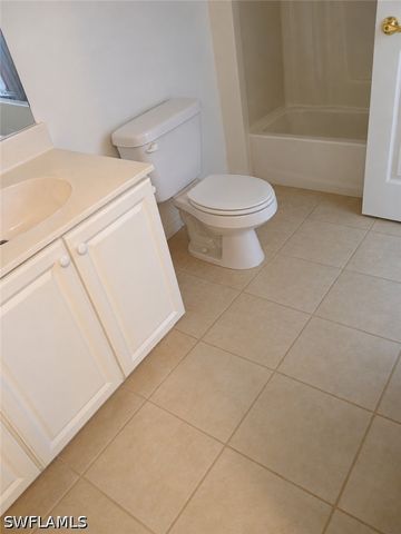 8381 Village Edge CIR, Fort Myers, FL 33919