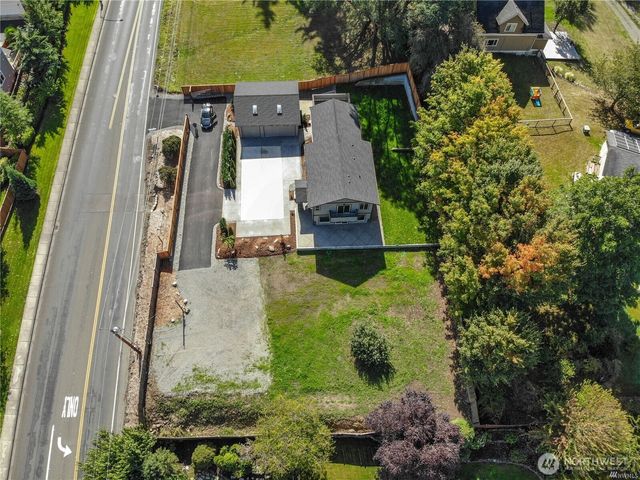 2502 9th Street SW, Puyallup, WA 98373