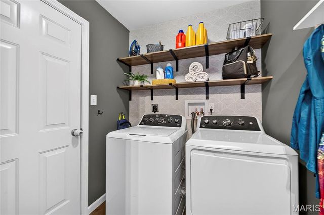 2108 Windswept Farms Drive, Eureka, MO 63025