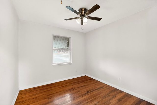 157 SE Tarrant Avenue, Burleson, TX 76028