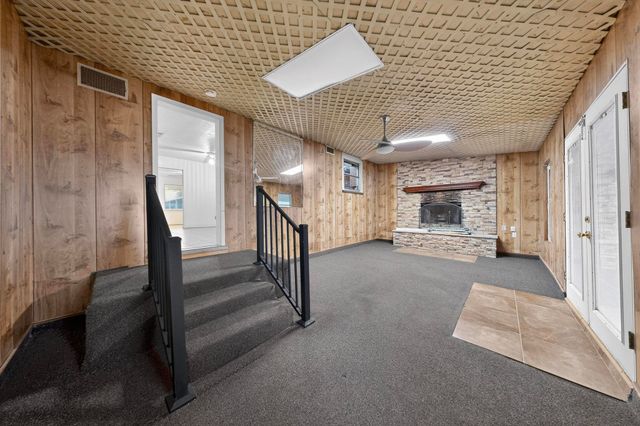 157 SE Tarrant Avenue, Burleson, TX 76028