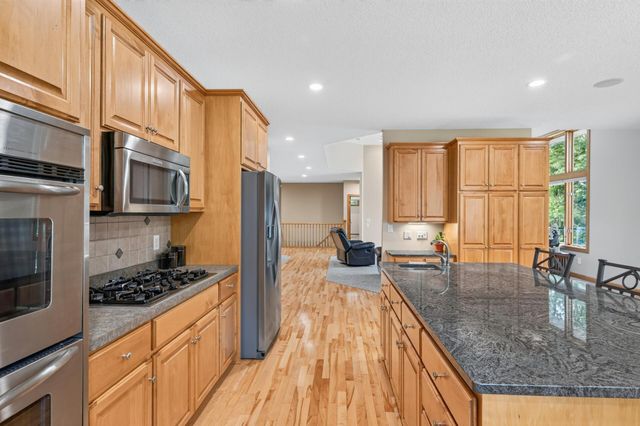 1187 105th Street E, Inver Grove Heights, MN 55077