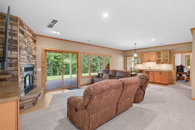 1187 105th Street E, Inver Grove Heights, MN 55077